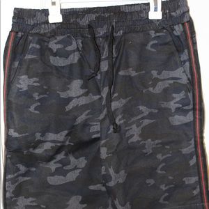 Smash Camo Short